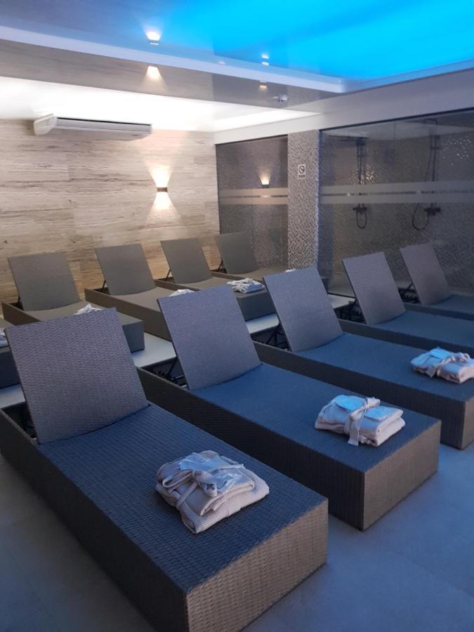 Family Apartmans Harry- Apartmans Of The Apart Hotel & Spa Zoned, Kopaonik - Special Benefit, Children Up To 13 Years Of Age Accompanied By Two Adults Stay For Free-Parking-Breakfast-Pool&Spa ภายนอก รูปภาพ