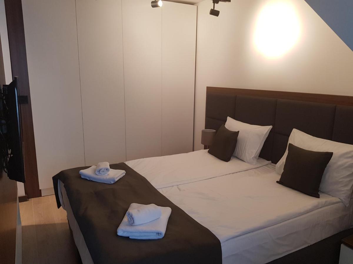 Family Apartmans Harry- Apartmans Of The Apart Hotel & Spa Zoned, Kopaonik - Special Benefit, Children Up To 13 Years Of Age Accompanied By Two Adults Stay For Free-Parking-Breakfast-Pool&Spa ภายนอก รูปภาพ