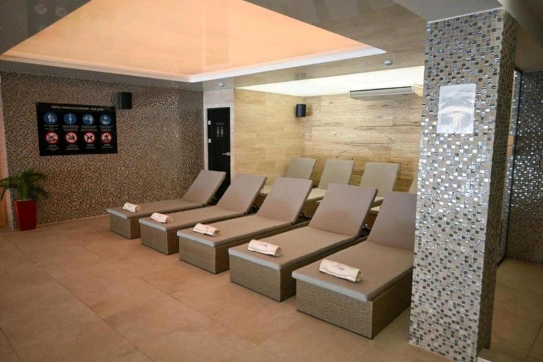 Family Apartmans Harry- Apartmans Of The Apart Hotel & Spa Zoned, Kopaonik - Special Benefit, Children Up To 13 Years Of Age Accompanied By Two Adults Stay For Free-Parking-Breakfast-Pool&Spa ภายนอก รูปภาพ