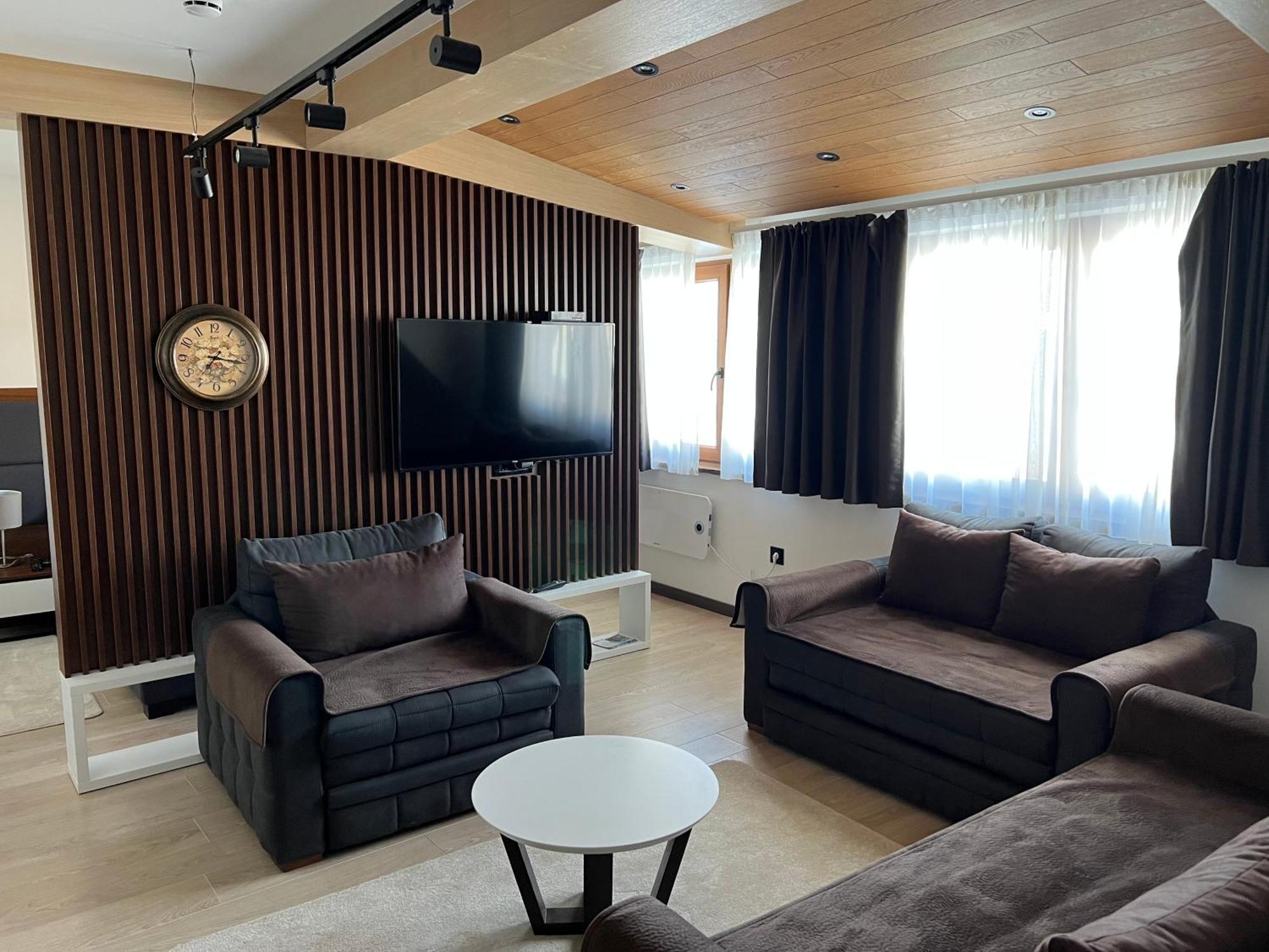 Family Apartmans Harry- Apartmans Of The Apart Hotel & Spa Zoned, Kopaonik - Special Benefit, Children Up To 13 Years Of Age Accompanied By Two Adults Stay For Free-Parking-Breakfast-Pool&Spa ภายนอก รูปภาพ