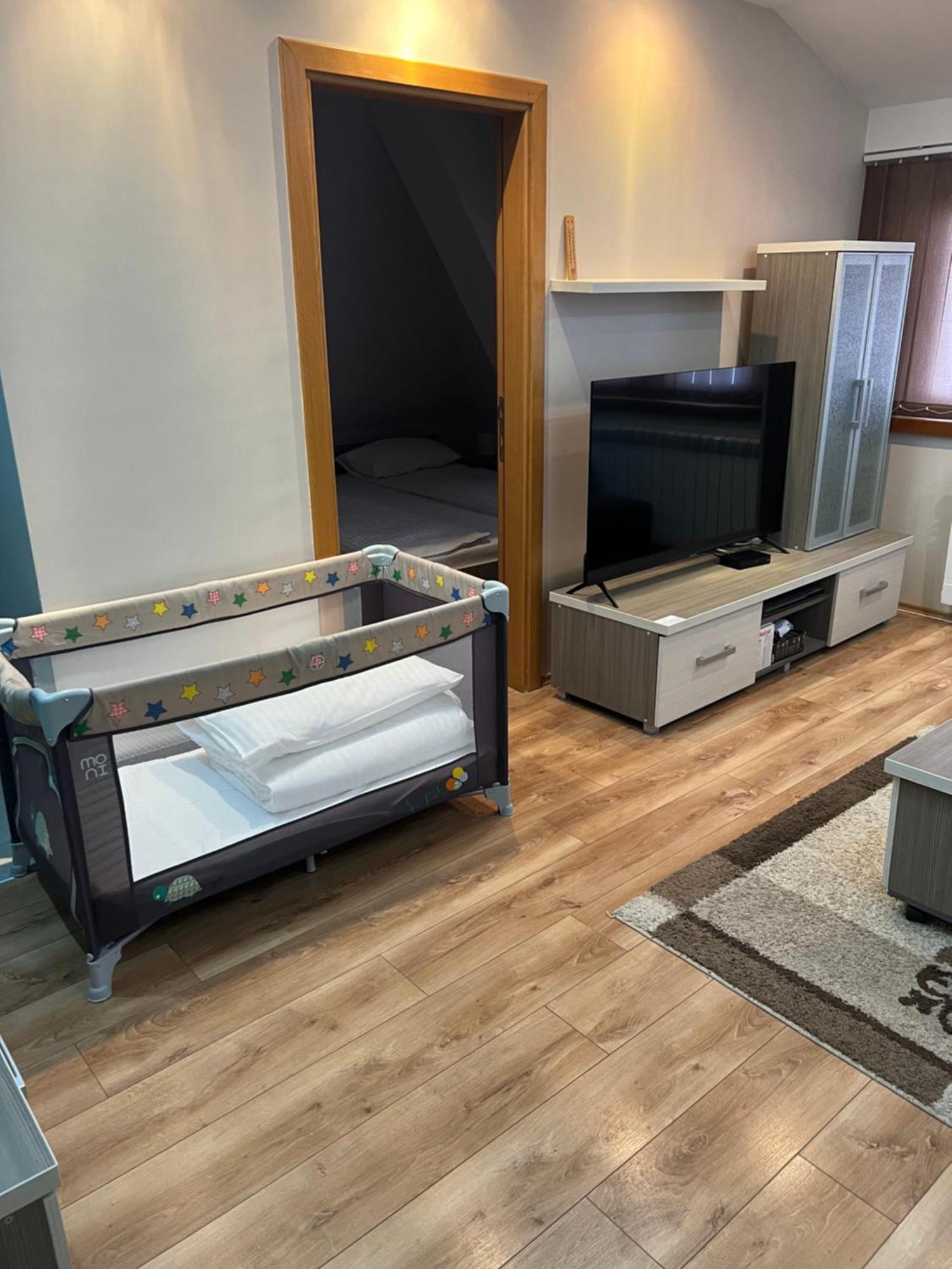 Family Apartmans Harry- Apartmans Of The Apart Hotel & Spa Zoned, Kopaonik - Special Benefit, Children Up To 13 Years Of Age Accompanied By Two Adults Stay For Free-Parking-Breakfast-Pool&Spa ภายนอก รูปภาพ
