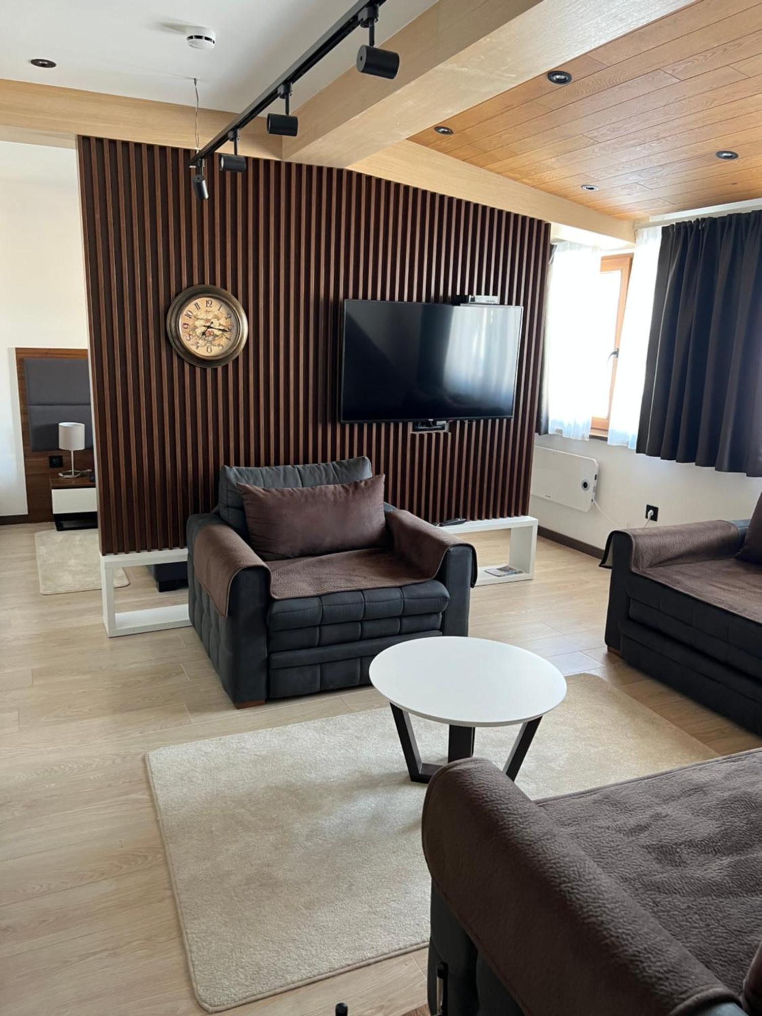 Family Apartmans Harry- Apartmans Of The Apart Hotel & Spa Zoned, Kopaonik - Special Benefit, Children Up To 13 Years Of Age Accompanied By Two Adults Stay For Free-Parking-Breakfast-Pool&Spa ภายนอก รูปภาพ